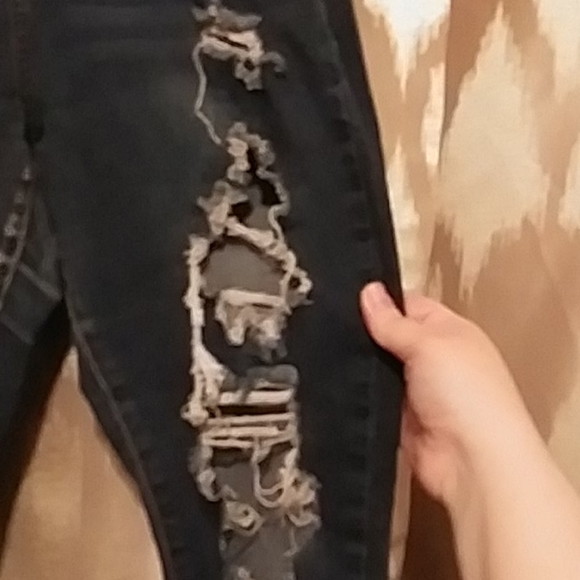 Rue 21 high rise destroyed skinny jeans sz 8*as is - Picture 3 of 16